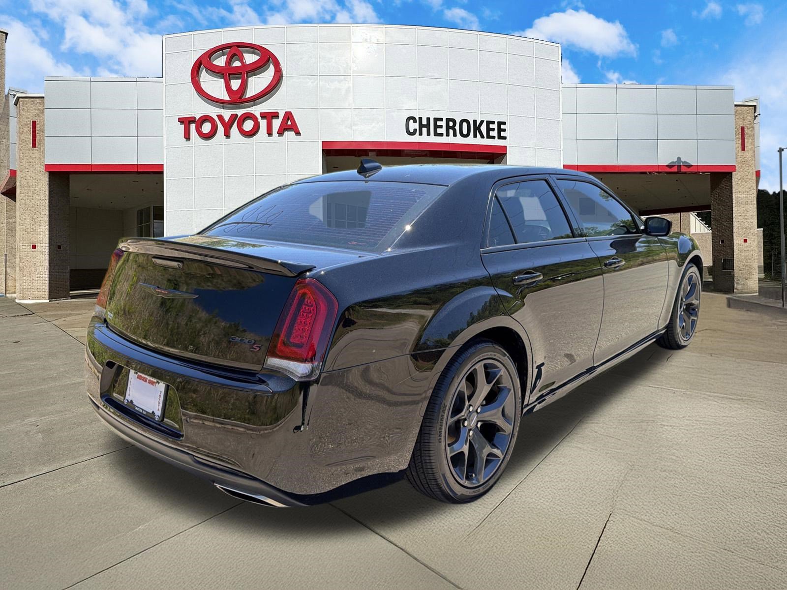 Used 2021 Chrysler 300 S w/ Comfort Group RWD image 5