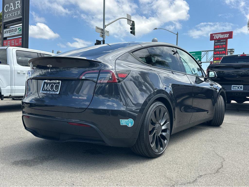 Used 2024 Tesla Model Y Performance AWD/4WD image 13