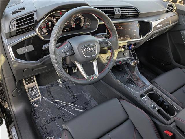 New 2025 Audi Q3 2.0T Premium Plus image 3