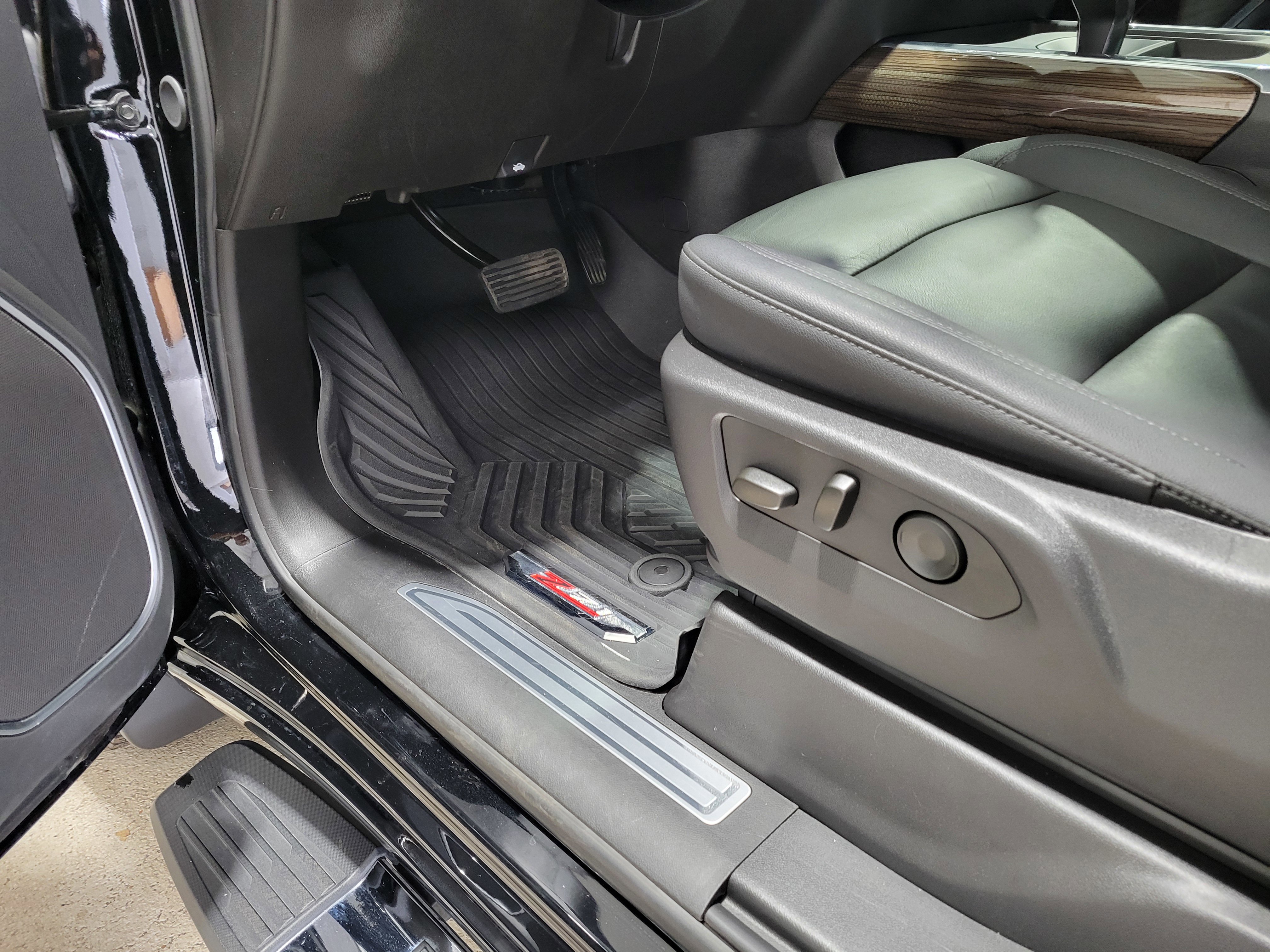 Certified 2025 Chevrolet Silverado 1500 RST w/ RST All Star Premium Package image 32