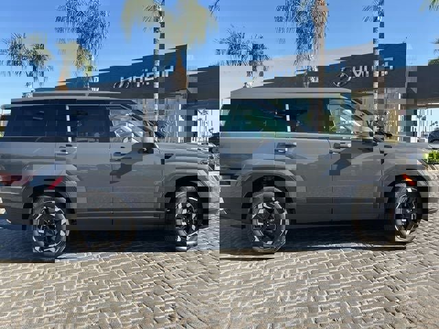 New 2026 Hyundai Santa Fe SE image 5