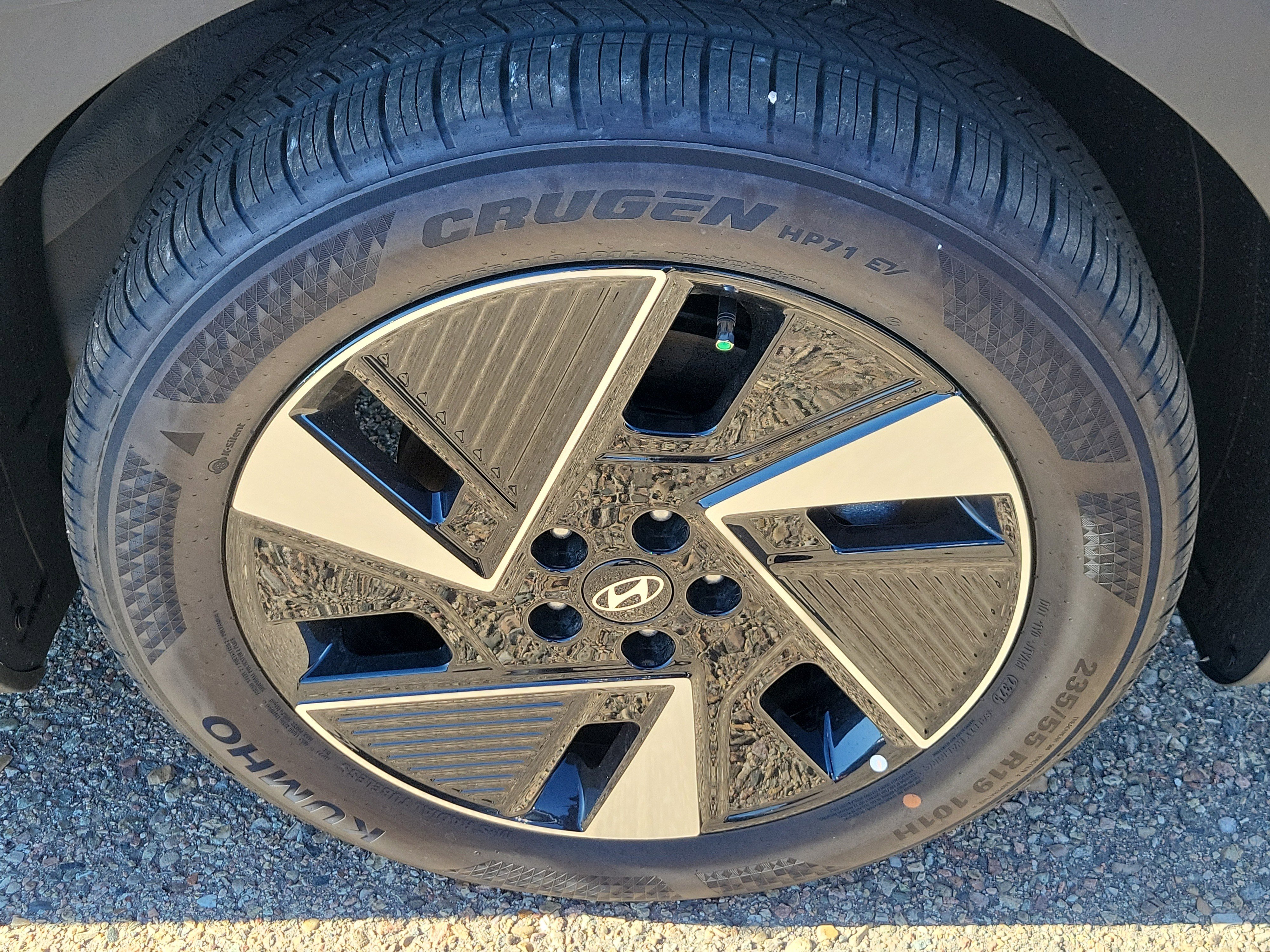 New 2026 Hyundai Ioniq 5 SEL image 14