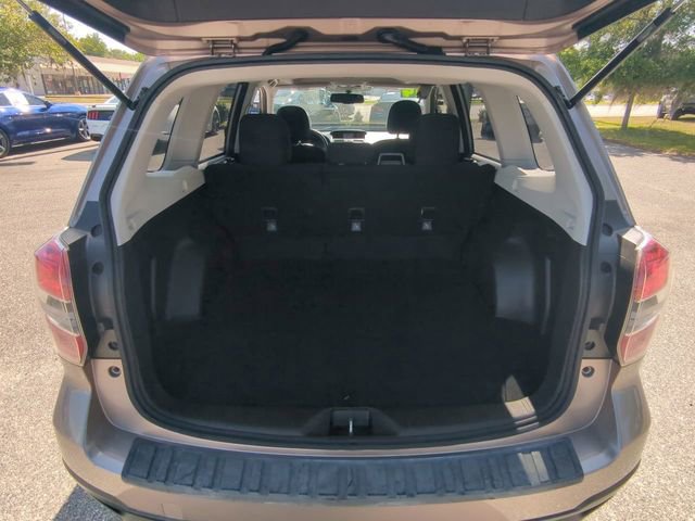 Used 2014 Subaru Forester 2.5i Premium w/ All-Weather Package AWD/4WD image 14
