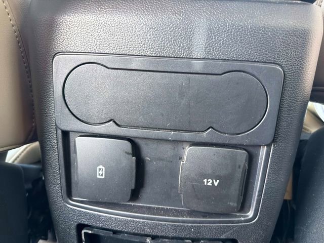 Used 2024 Ford Explorer XLT w/ Equipment Group 202A image 18