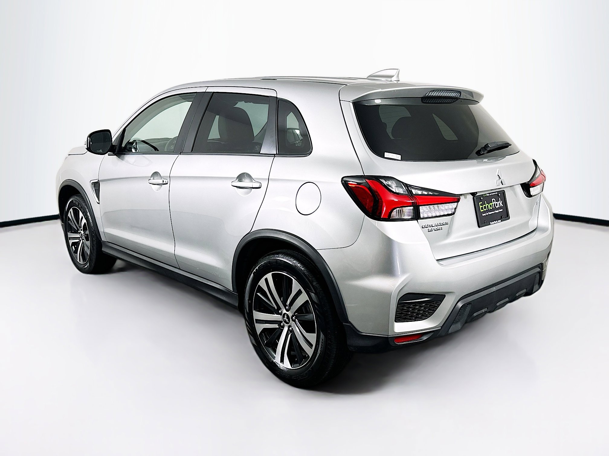 Used 2025 Mitsubishi Outlander Sport SE image 5