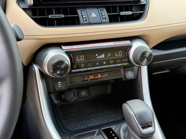 Used 2025 Toyota RAV4 XLE Premium image 20