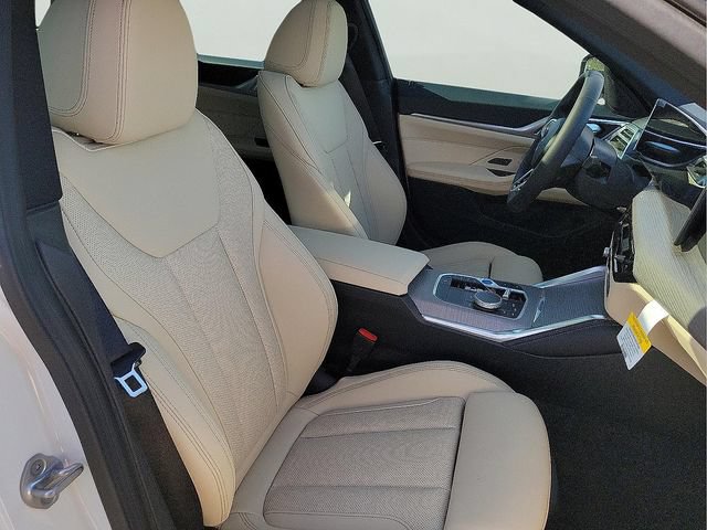 New 2026 BMW i4 eDrive40 RWD image 18