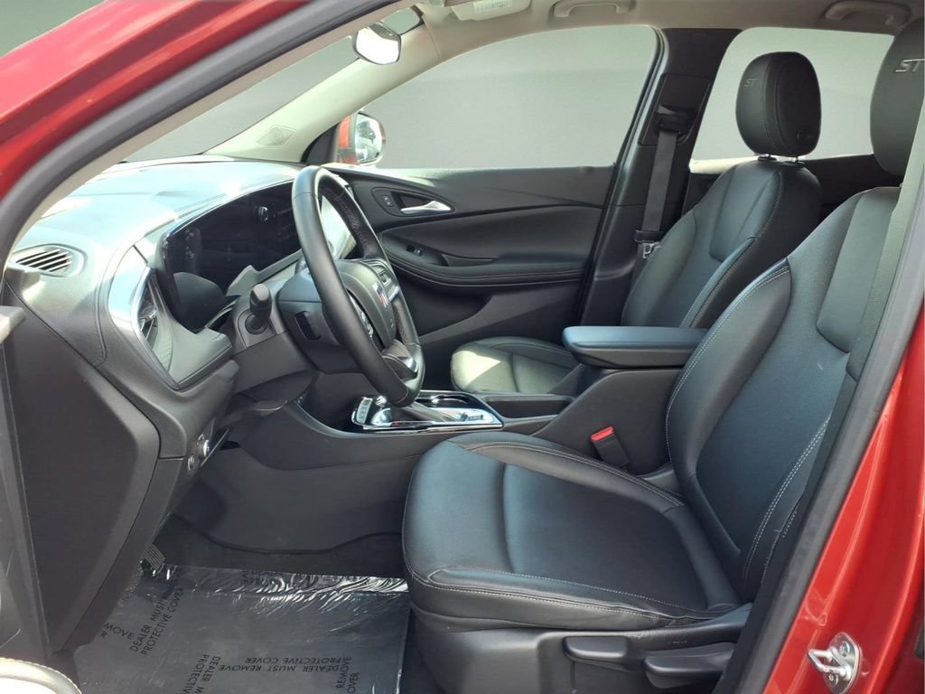 Used 2024 Buick Encore GX Sport Touring AWD/4WD image 4