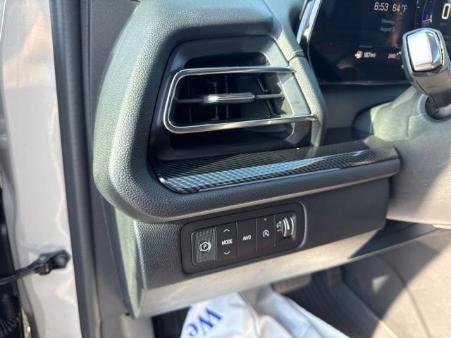 New 2027 Chevrolet Traverse Z71 w/ LPO, Floor Liner Package AWD/4WD image 18