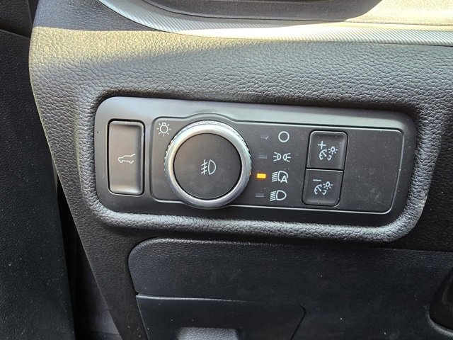 Used 2022 Ford Explorer XLT w/ Equipment Group 202A image 24