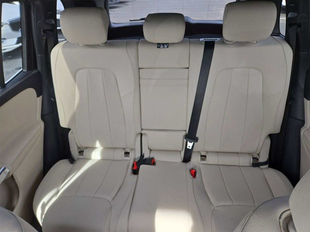 New 2026 Mercedes-Benz GLB 250 image 38