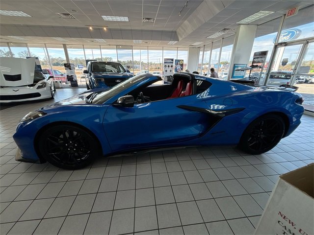 Used 2024 Chevrolet Corvette Z06 image 10