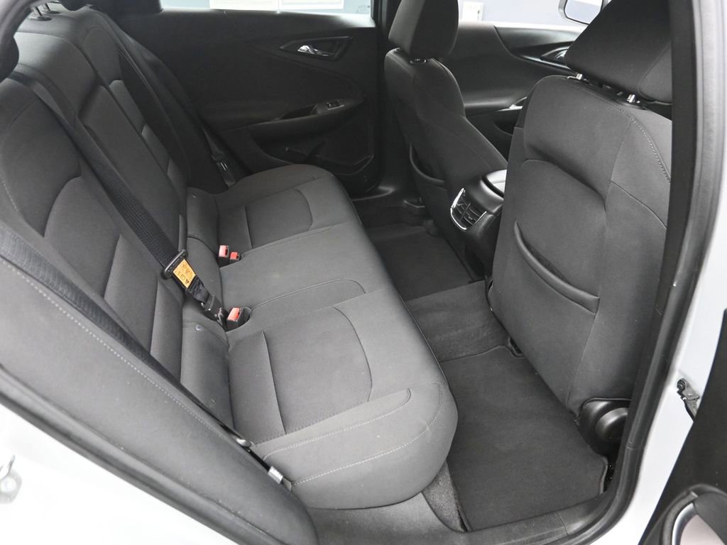 Used 2019 Chevrolet Malibu LT image 8