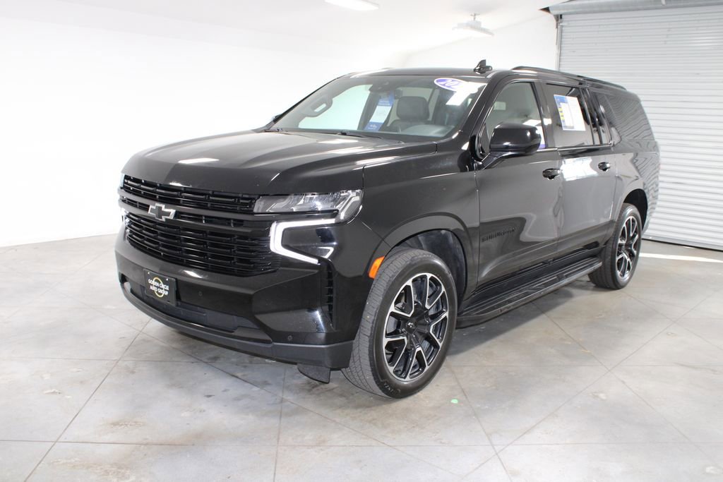 Used 2024 Chevrolet Suburban RST image 5