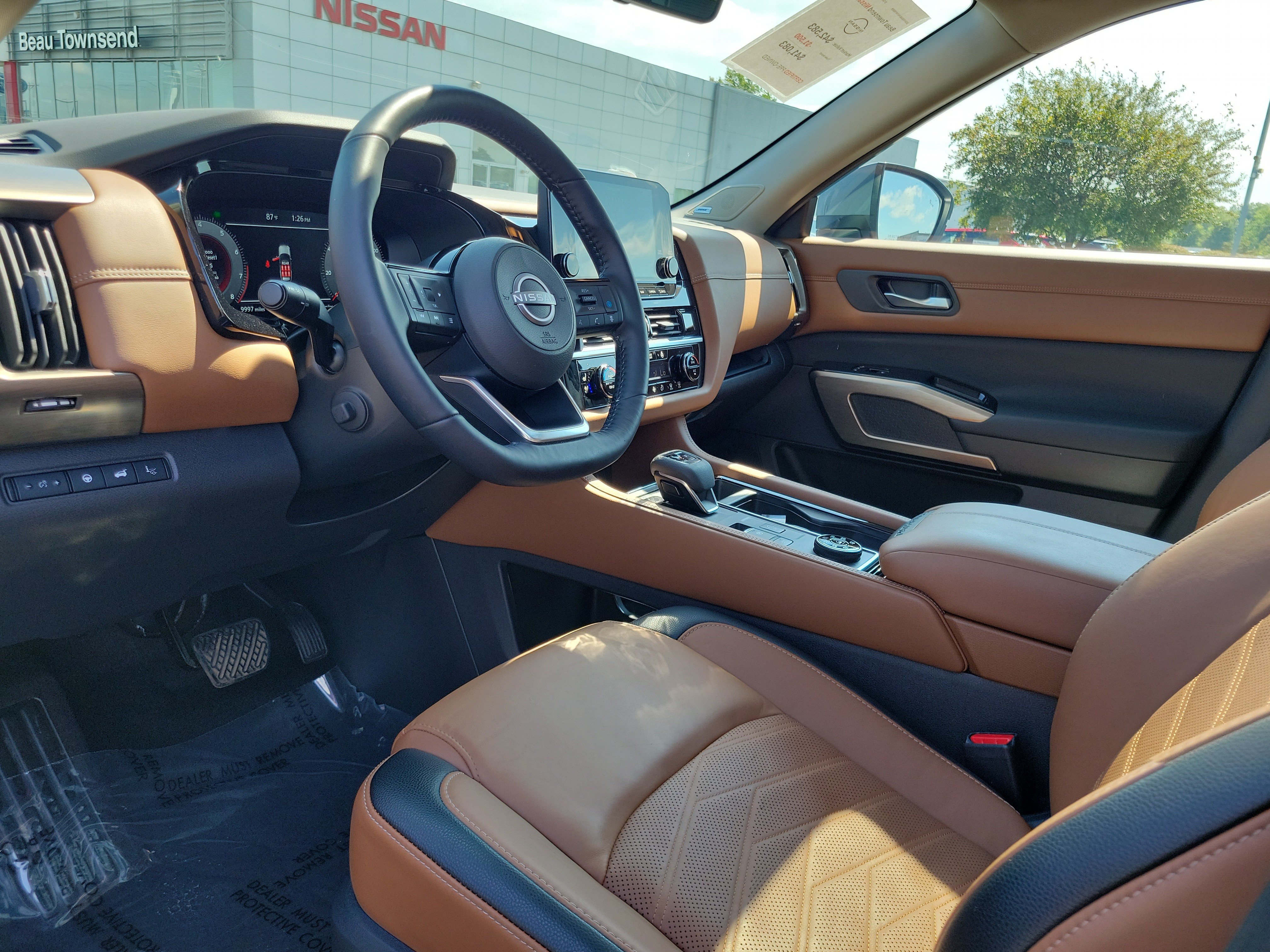 Certified 2024 Nissan Pathfinder Platinum w/ Cargo Package AWD/4WD image 19