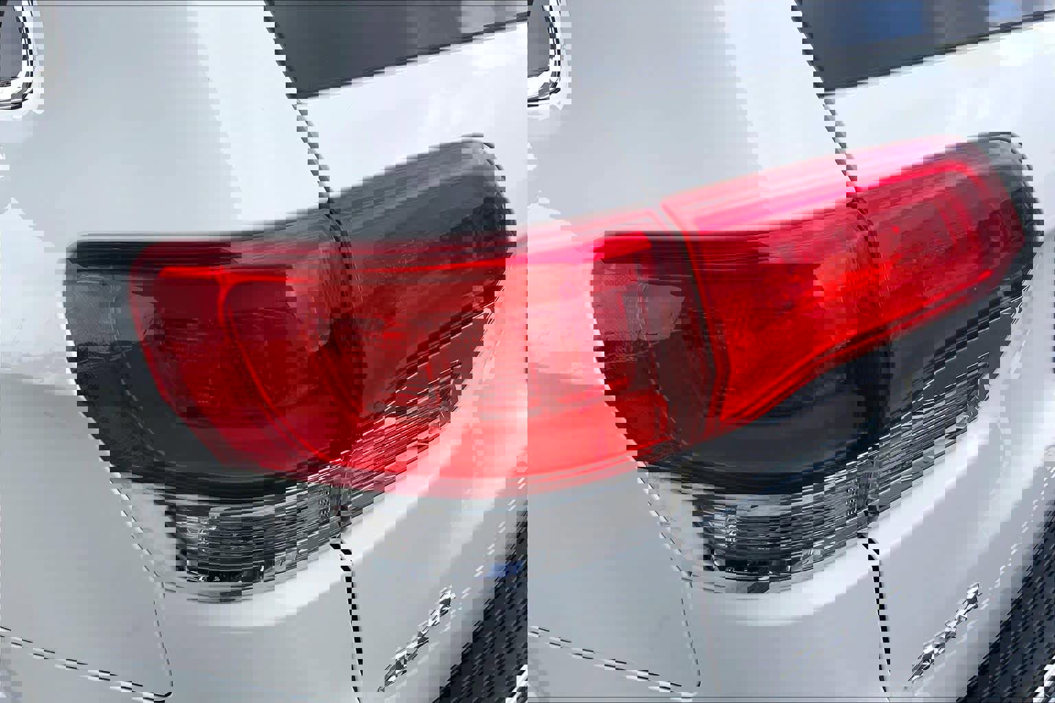 Used 2020 Jeep Grand Cherokee Overland image 27