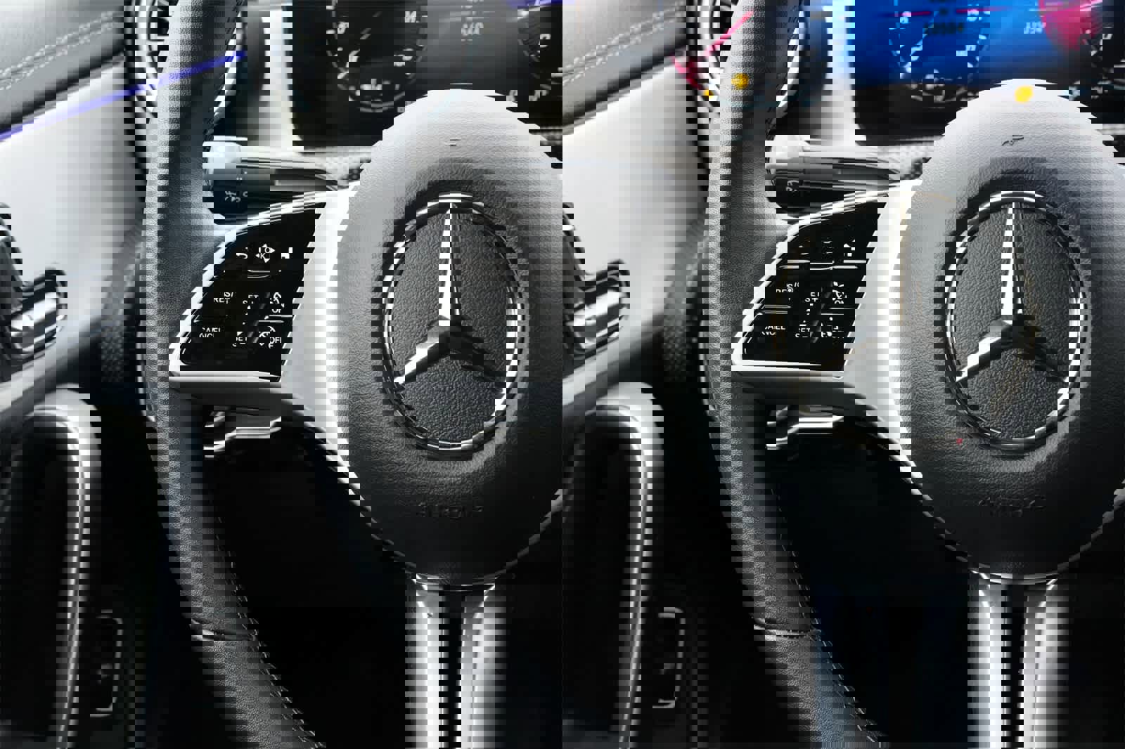 Used 2025 Mercedes-Benz CLA 250 image 11