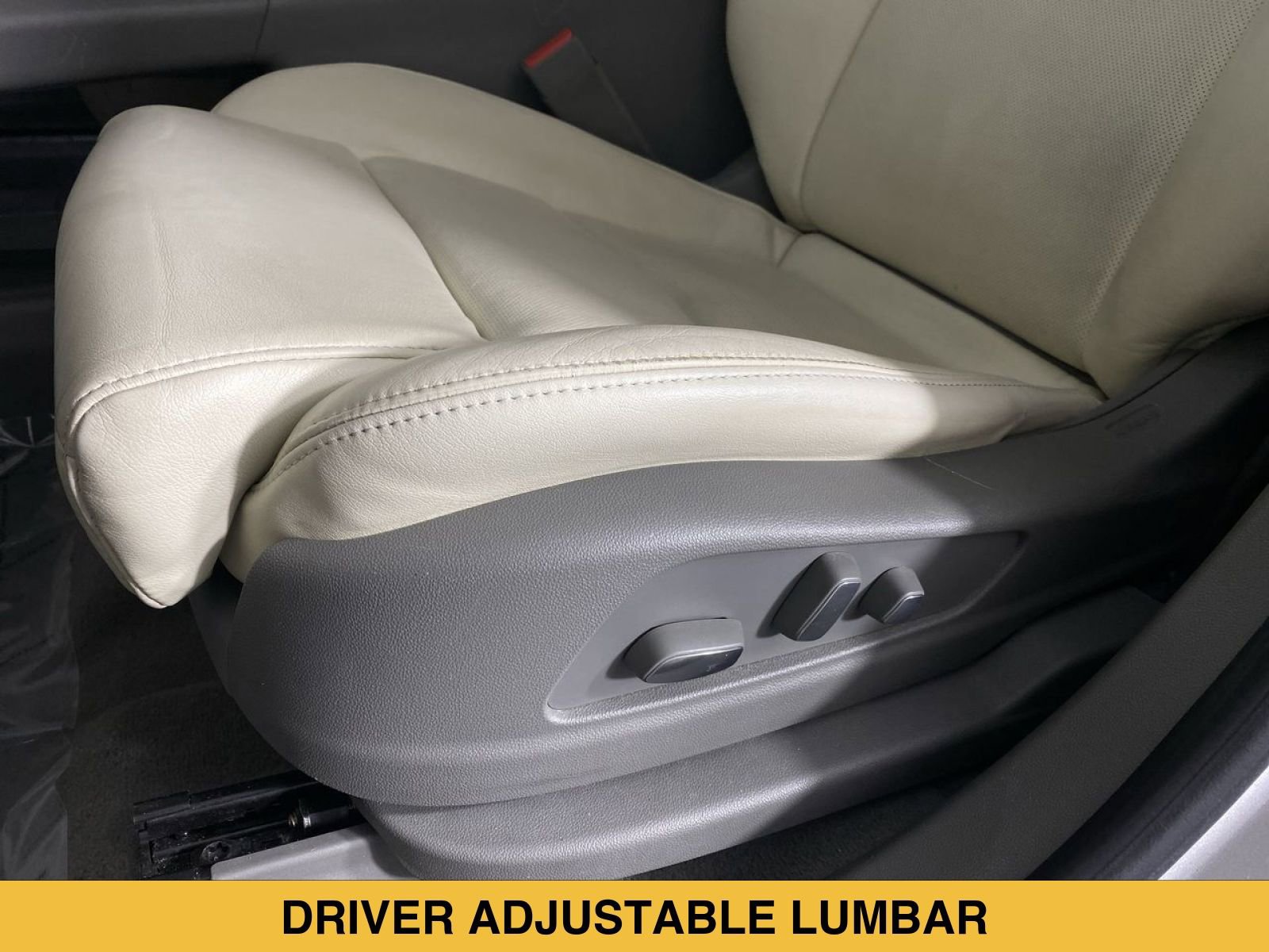 Certified 2017 Cadillac XT5 Luxury w/ Driver Awareness Package FWD image 16