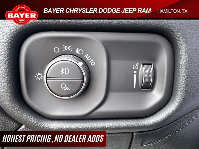 New 2026 RAM 3500 Big Horn AWD/4WD image 32