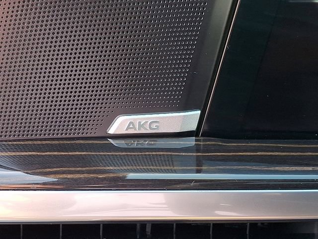 Used 2025 Cadillac Escalade Premium Luxury w/ Touring Package image 28