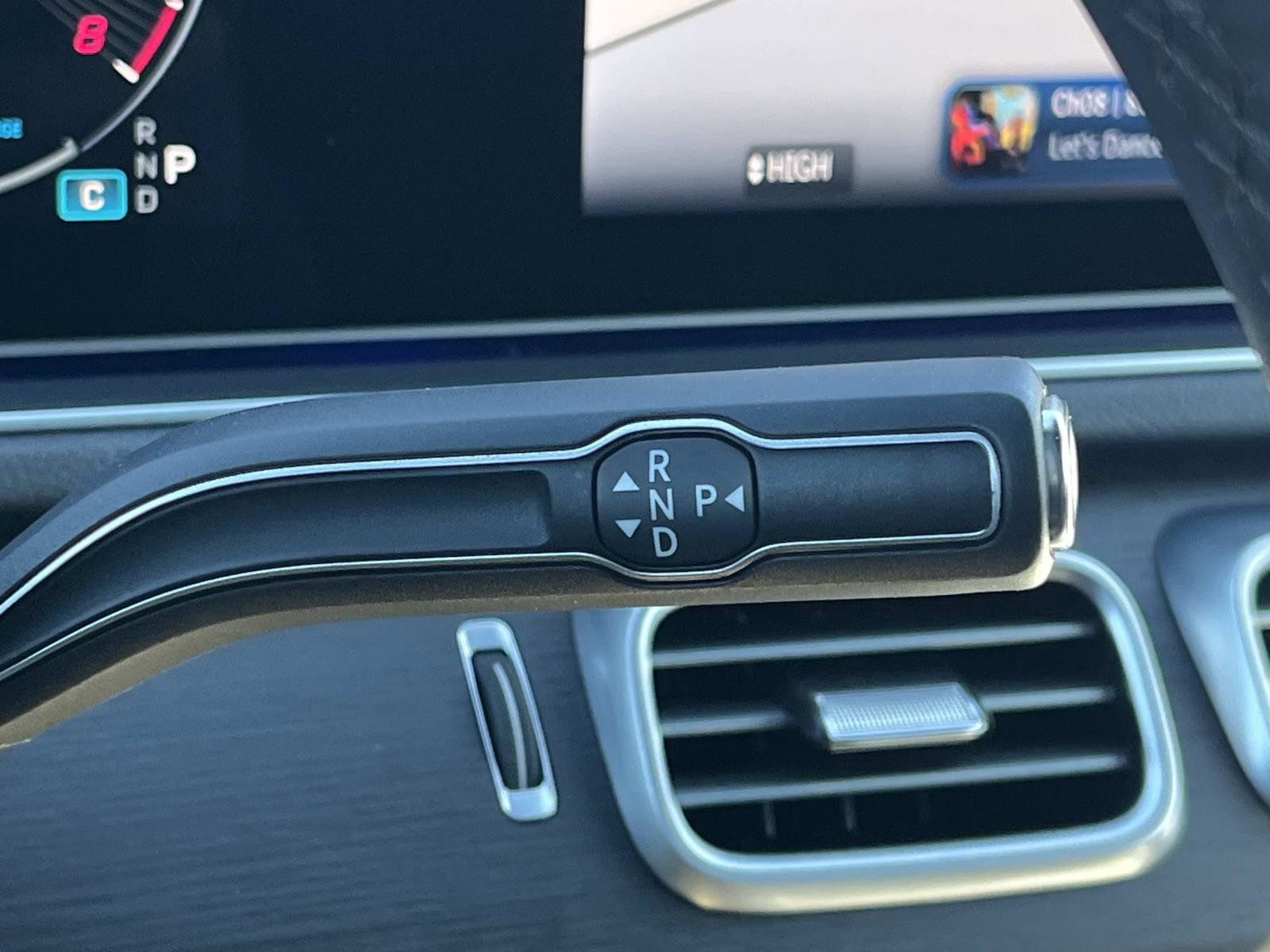 Used 2025 Mercedes-Benz GLE 350 4MATIC image 35