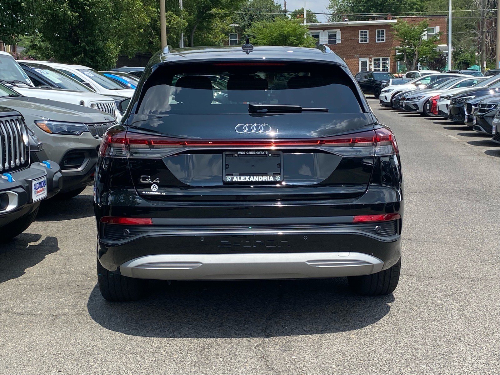 Used 2023 Audi Q4 e-tron Premium Plus w/ Premium Plus RWD image 4