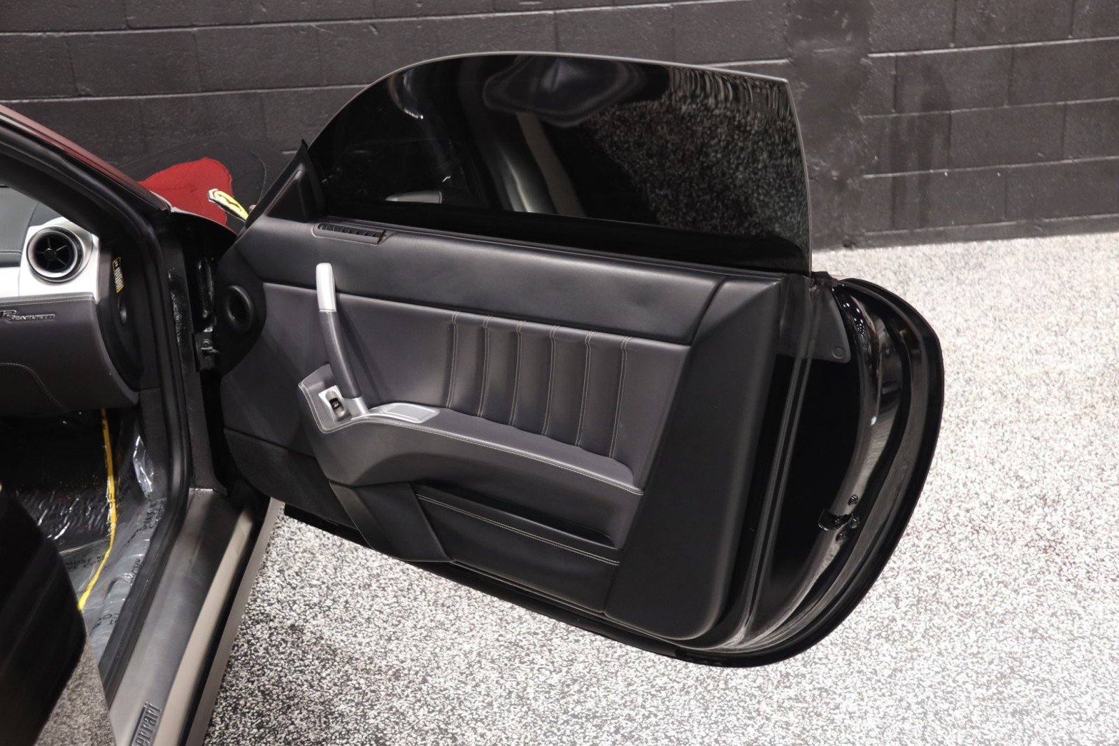 Used 2005 Ferrari 612 Scaglietti RWD image 56
