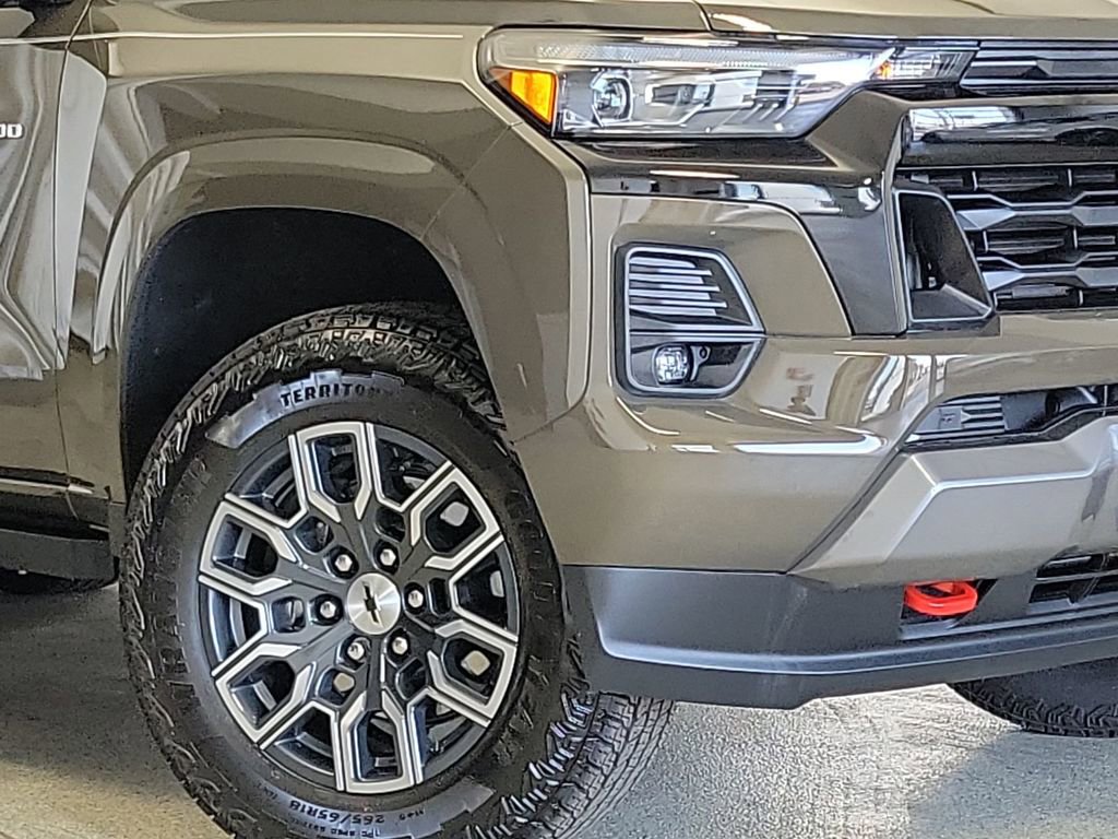 Certified 2024 Chevrolet Colorado Z71 w/ Advanced Trailering Package image 3