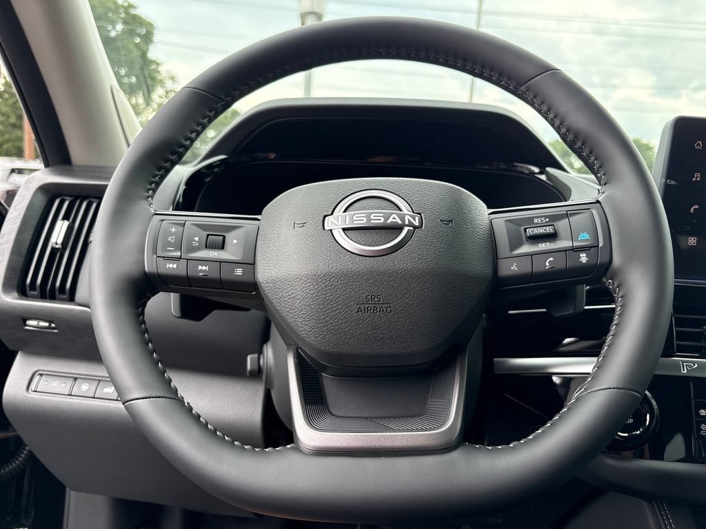 New 2026 Nissan Pathfinder Platinum FWD image 12