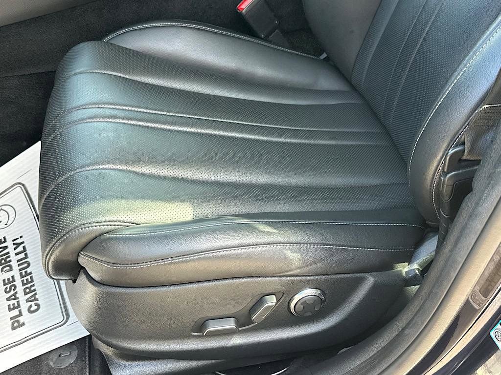 Used 2023 Genesis G80 2.5T image 13