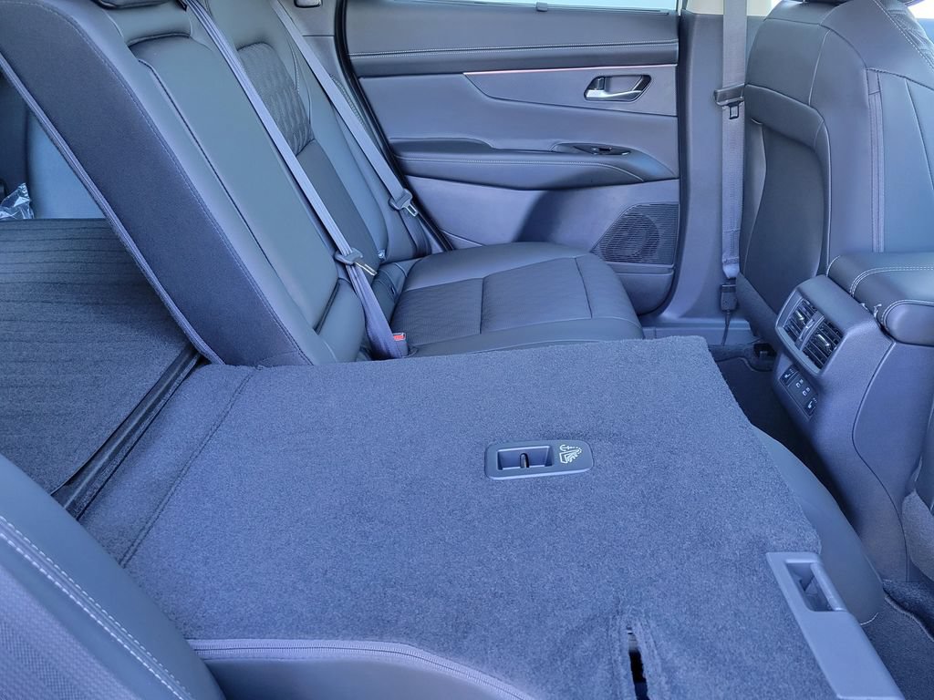 New 2026 Nissan Murano Platinum w/ Cargo Package AWD/4WD image 17