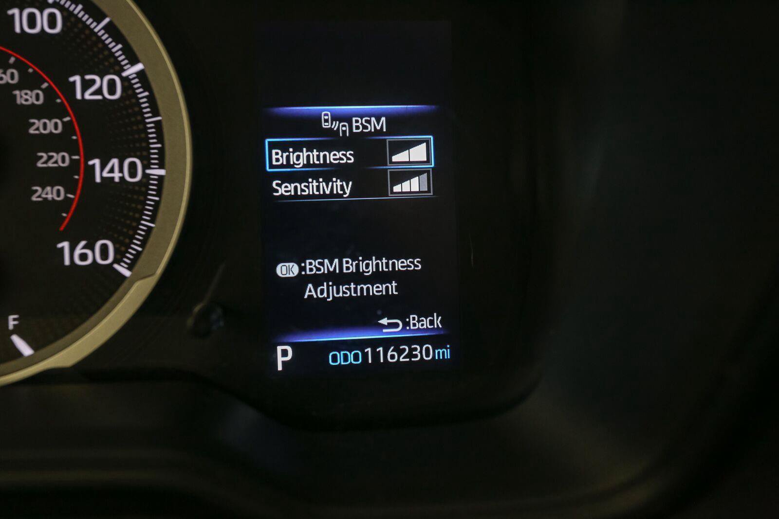 Used 2022 Toyota Corolla Cross LE w/ Moonroof Package AWD/4WD image 43
