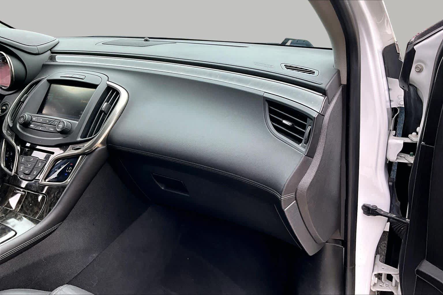 Used 2015 Buick LaCrosse Leather FWD image 16