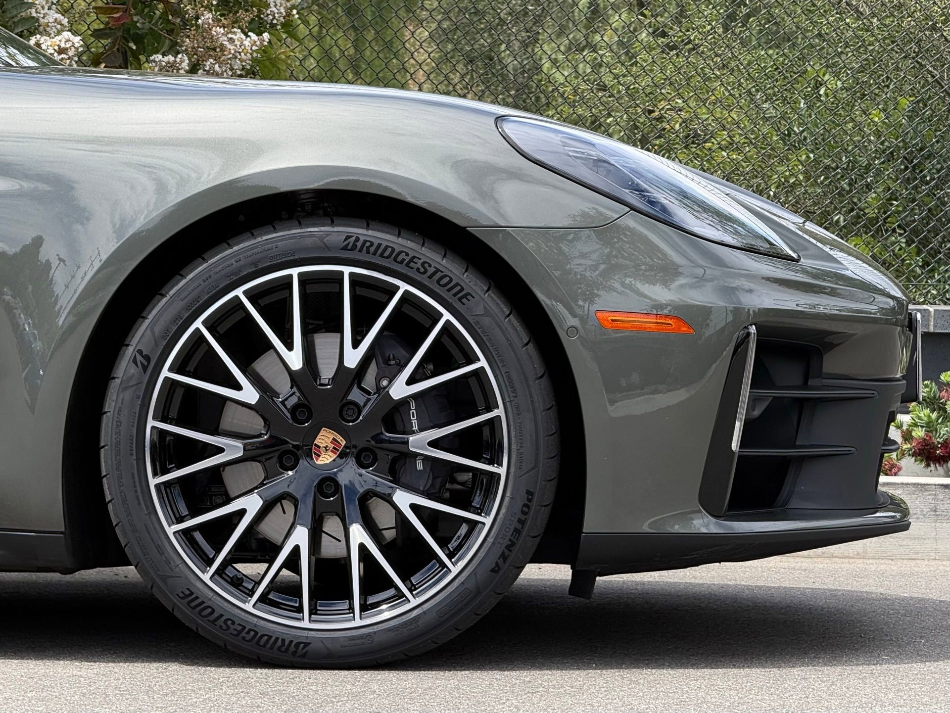 Used 2026 Porsche Panamera image 12
