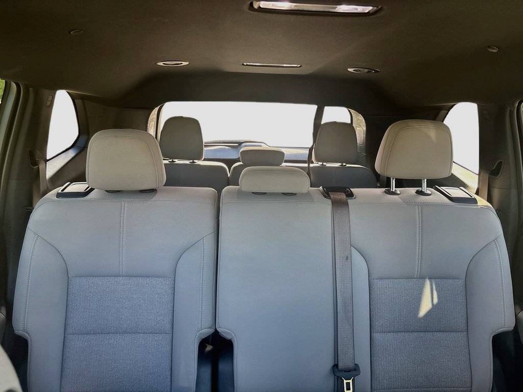 Used 2025 GMC Acadia Elevation w/ LPO, Floor Liner Package FWD image 21