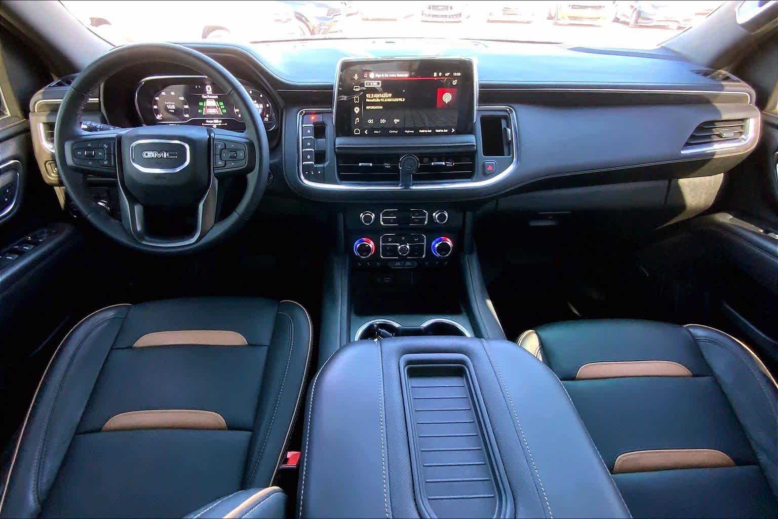 Used 2023 GMC Yukon XL AT4 w/ Max Trailering Package AWD/4WD image 15