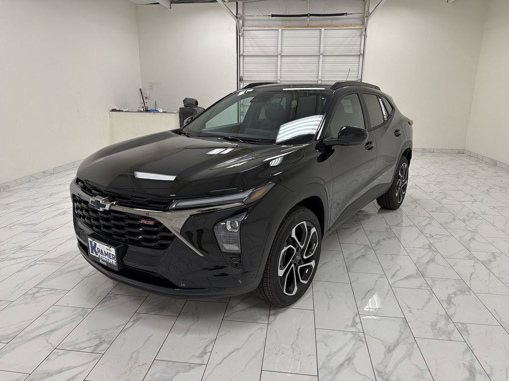 New 2026 Chevrolet Trax RS w/ Driver Confidence Package FWD image 4