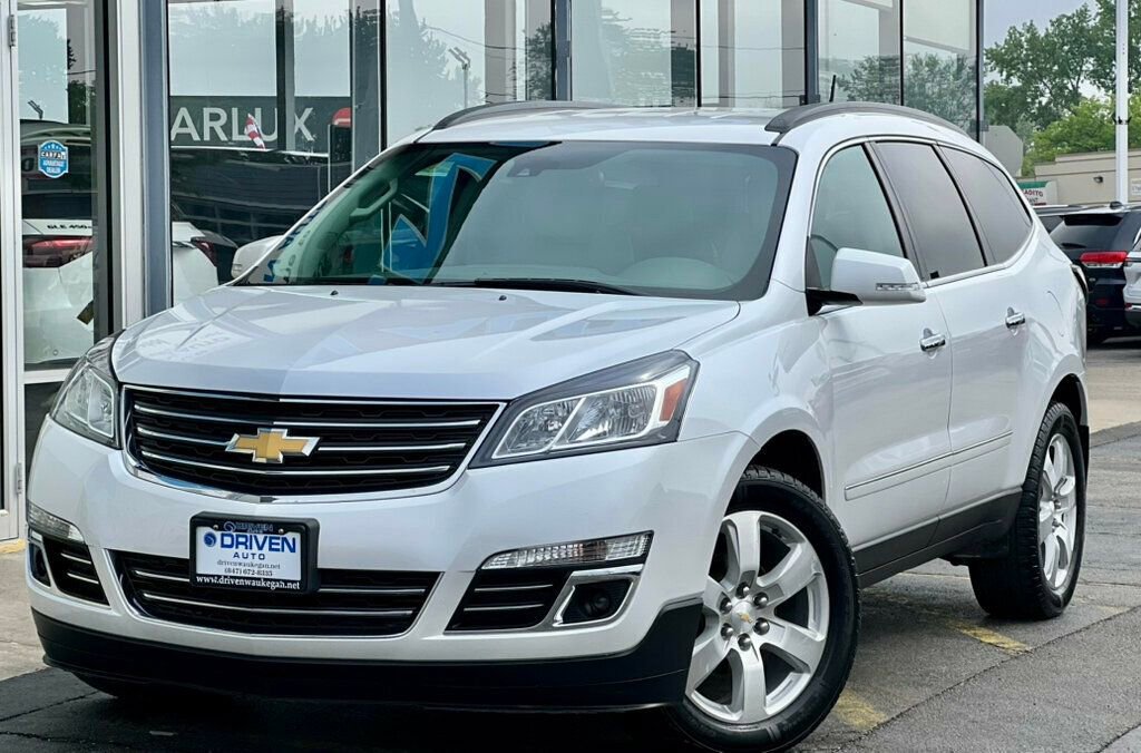Used 2017 Chevrolet Traverse Premier image 38