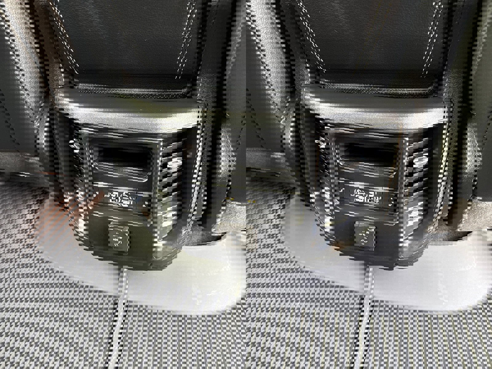 Used 2025 RAM 1500 Laramie w/ Bed Utility Group image 15