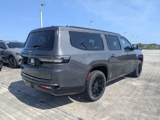 New 2026 Jeep Grand Wagoneer L Limited AWD/4WD image 4