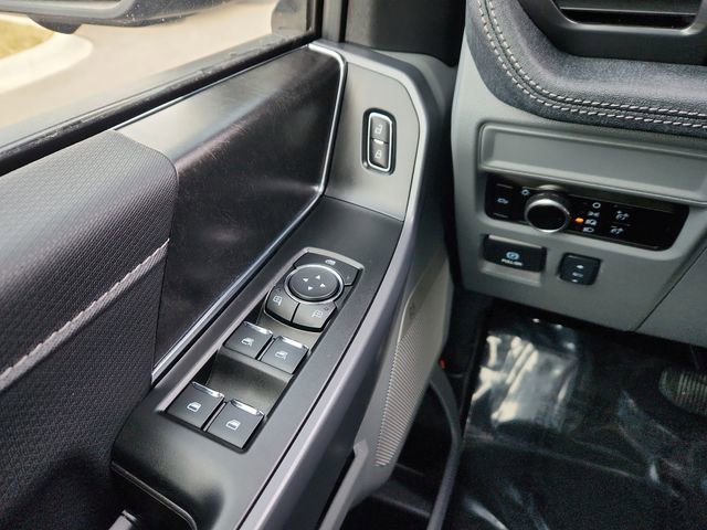 Used 2025 Ford F150 Lightning Flash image 37