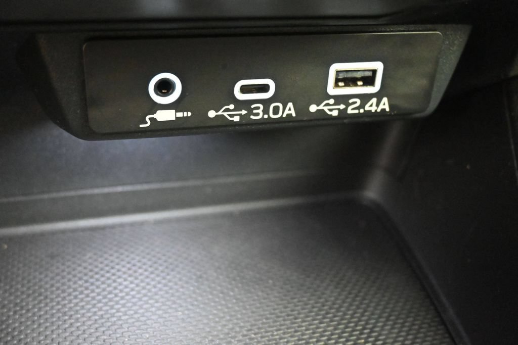 Used 2024 Subaru Crosstrek 2.0i Premium AWD/4WD image 11