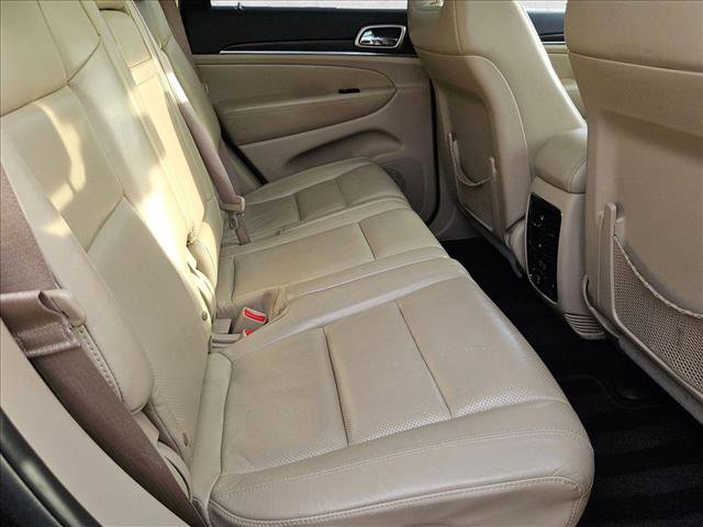 Used 2016 Jeep Grand Cherokee Limited w/ Luxury Group II image 22