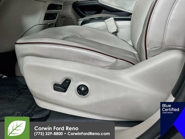 Used 2017 Chrysler Pacifica Limited FWD image 24