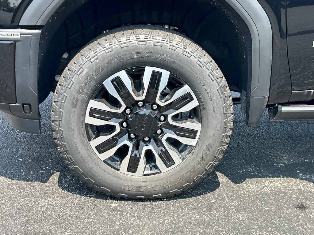 New 2026 GMC Sierra 2500 Denali Ultimate AWD/4WD image 13