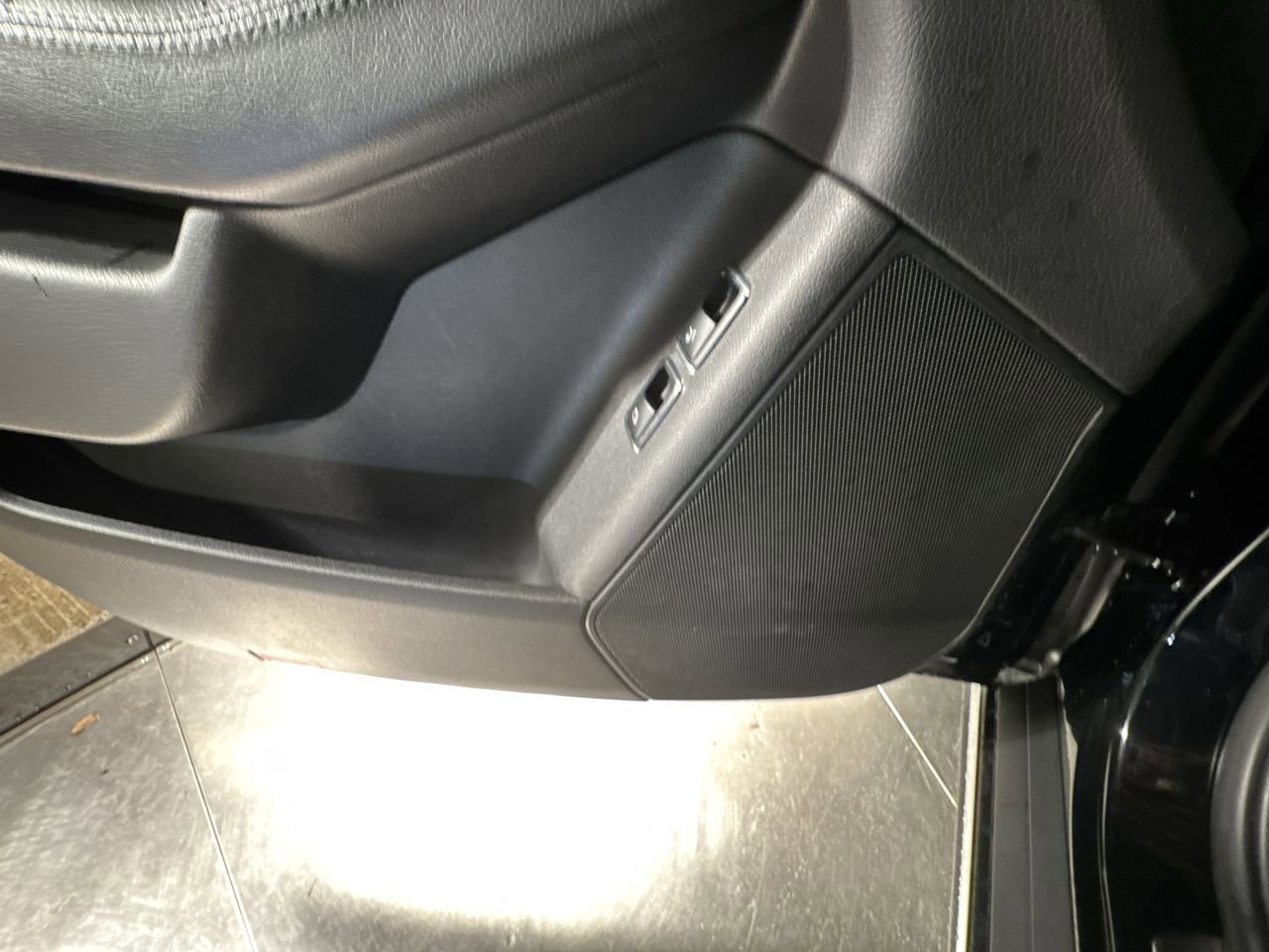 Used 2019 Mercedes-Benz GLS 450 4MATIC image 21