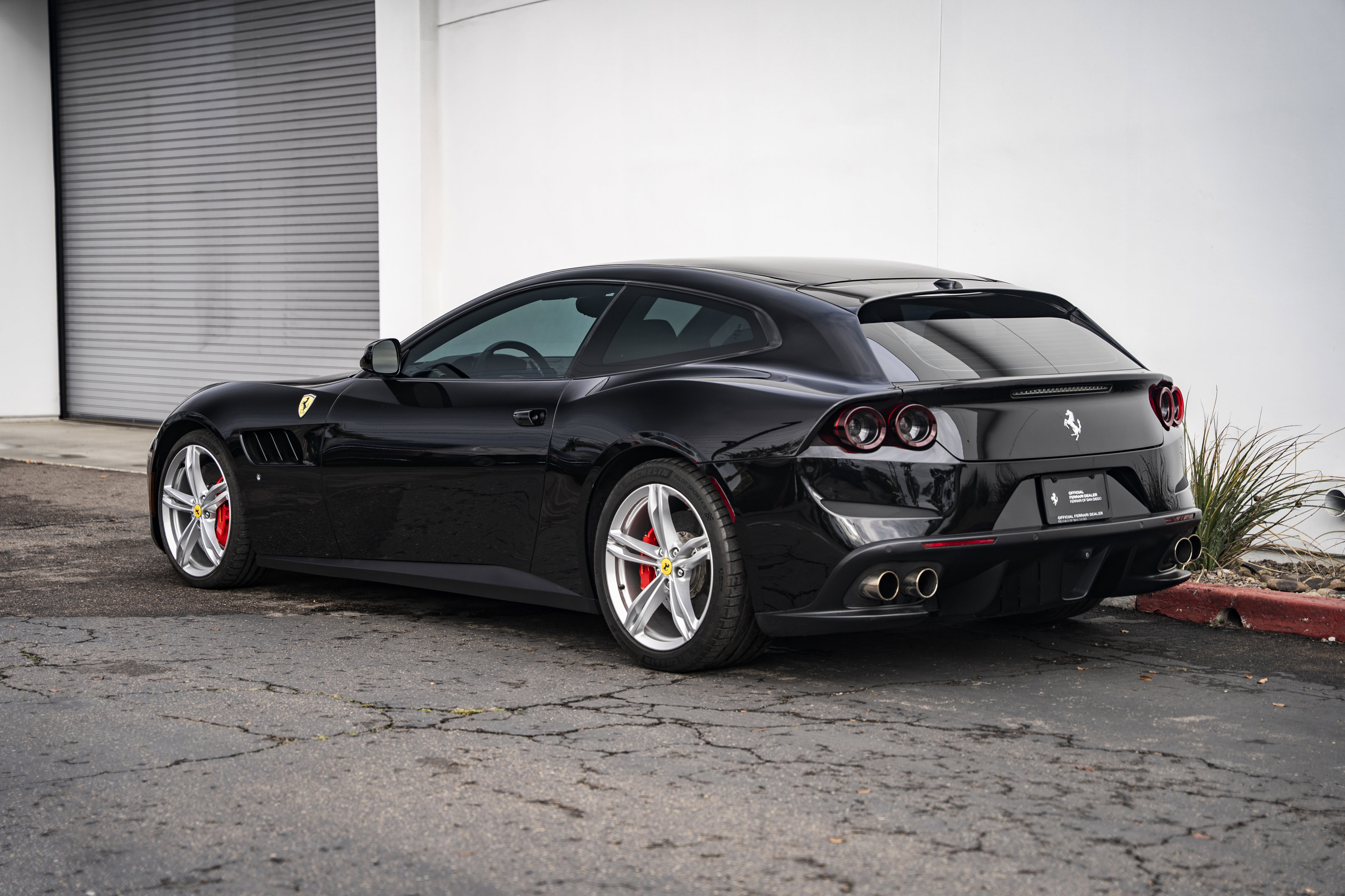 Certified 2018 Ferrari GTC4Lusso image 3
