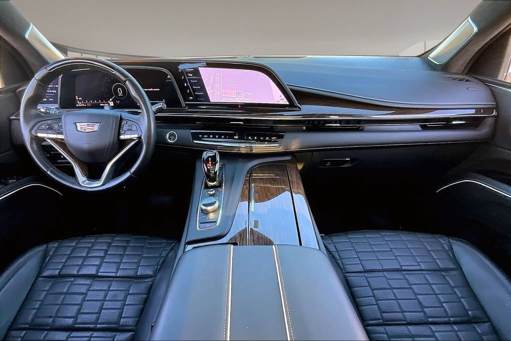 Used 2023 Cadillac Escalade ESV Sport Platinum w/ LPO, ONYX Package AWD/4WD image 15