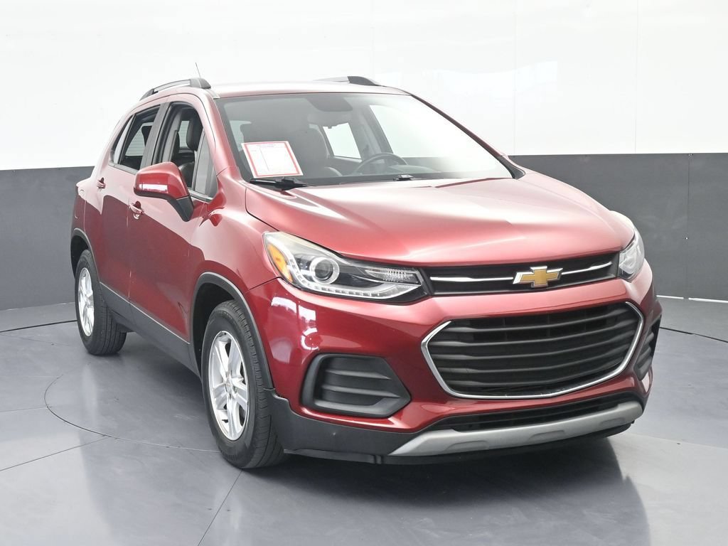 Used 2021 Chevrolet Trax LT w/ LT Convenience Package FWD image 9
