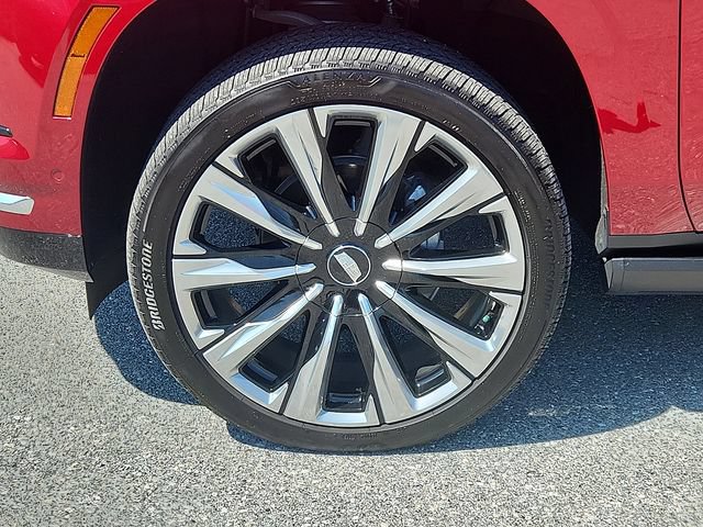 Certified 2025 Cadillac Escalade ESV Premium Luxury w/ Touring Package AWD/4WD image 8